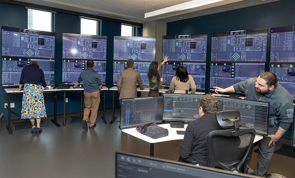 Prof. Liling Huang’s Energy Exploration (E2) Center